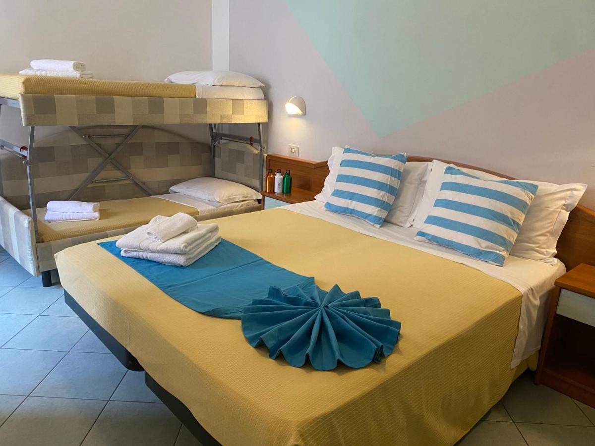 Hotel Villa Caterina Rimini Eksteriør bilde