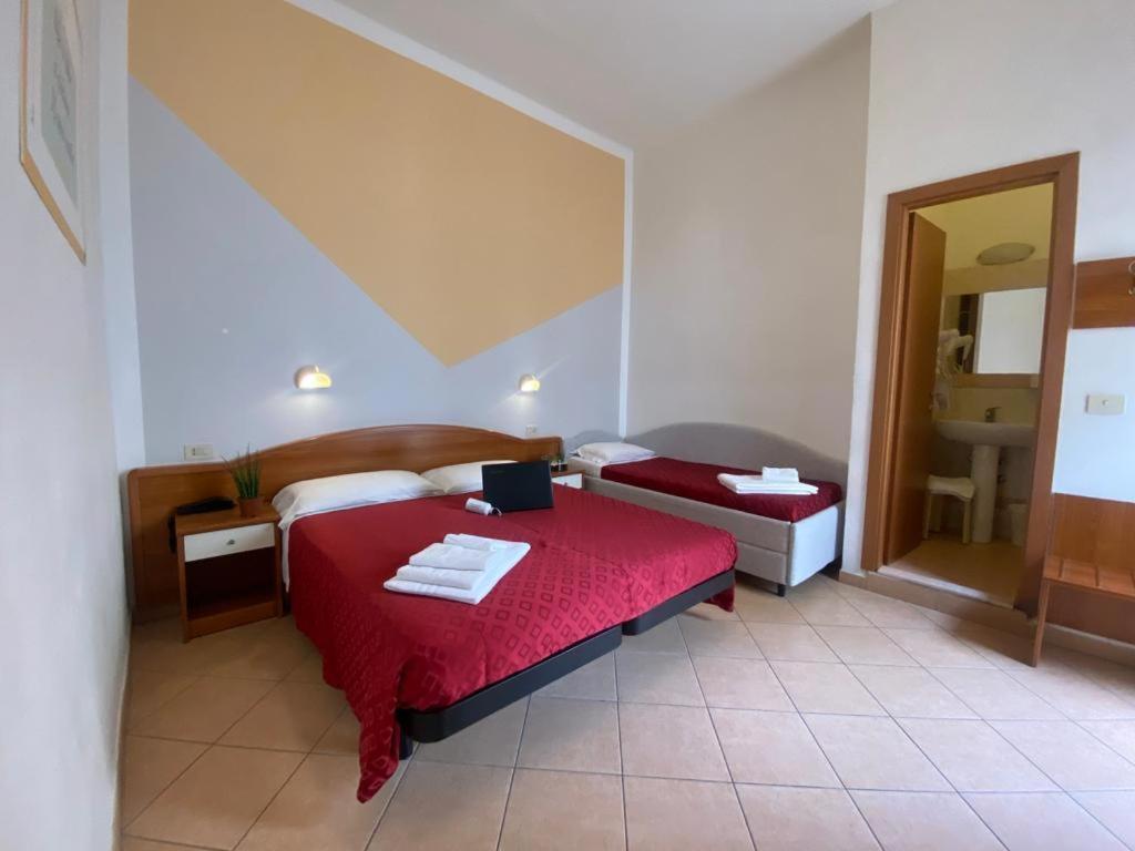 Hotel Villa Caterina Rimini Eksteriør bilde