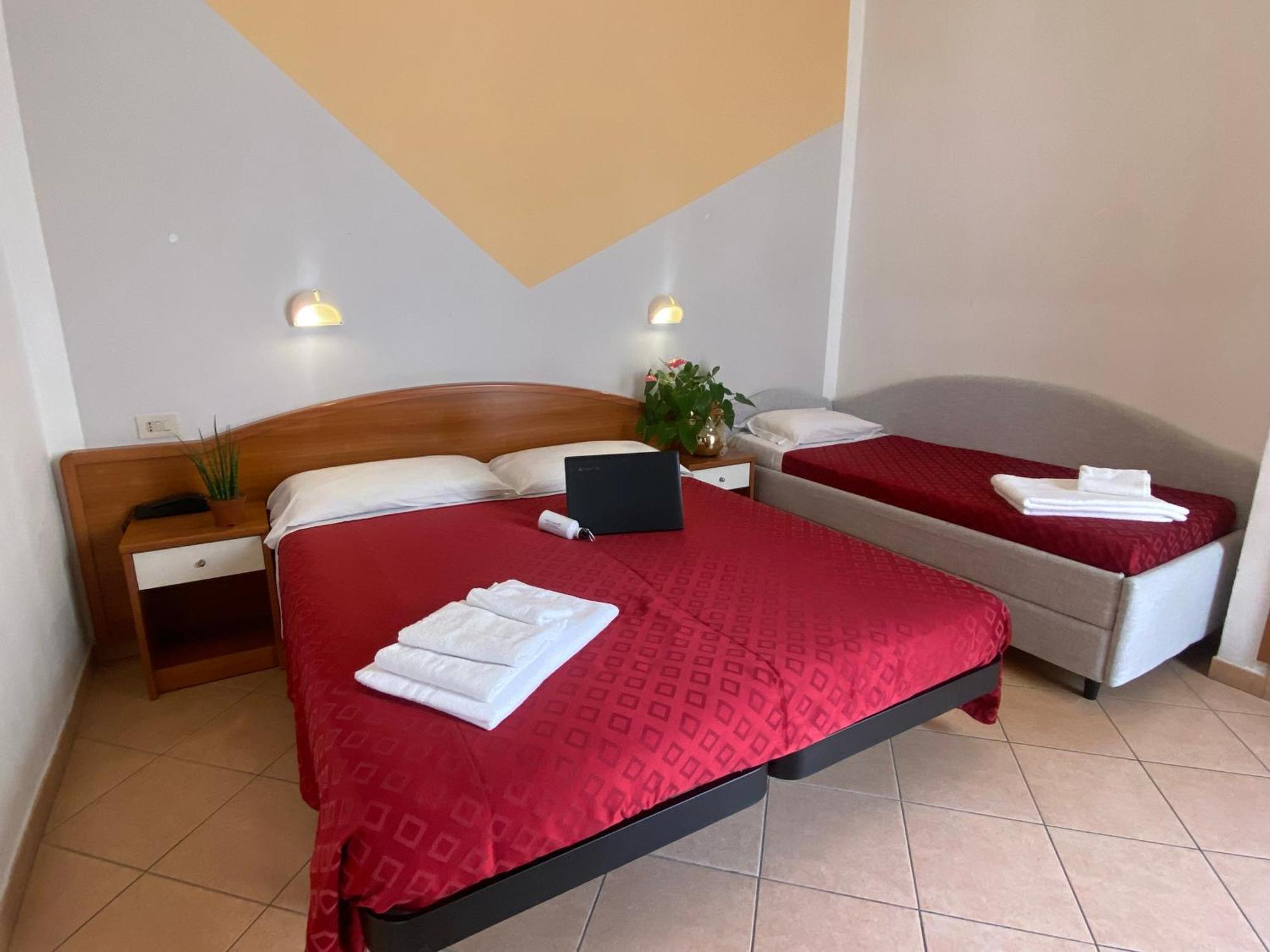 Hotel Villa Caterina Rimini Eksteriør bilde