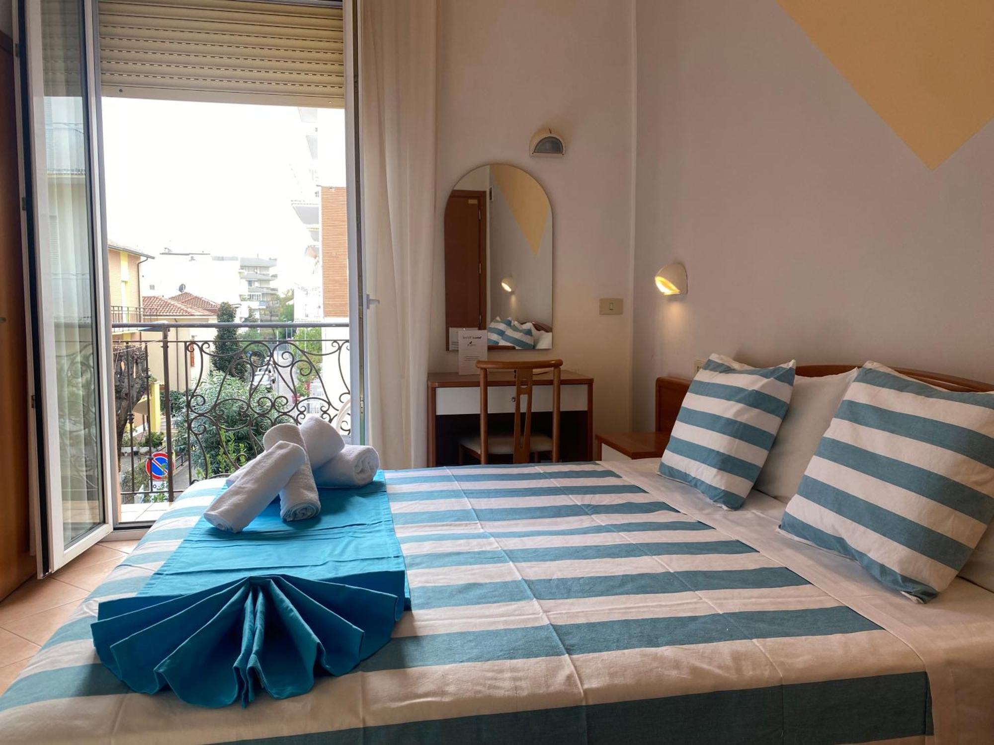 Hotel Villa Caterina Rimini Eksteriør bilde