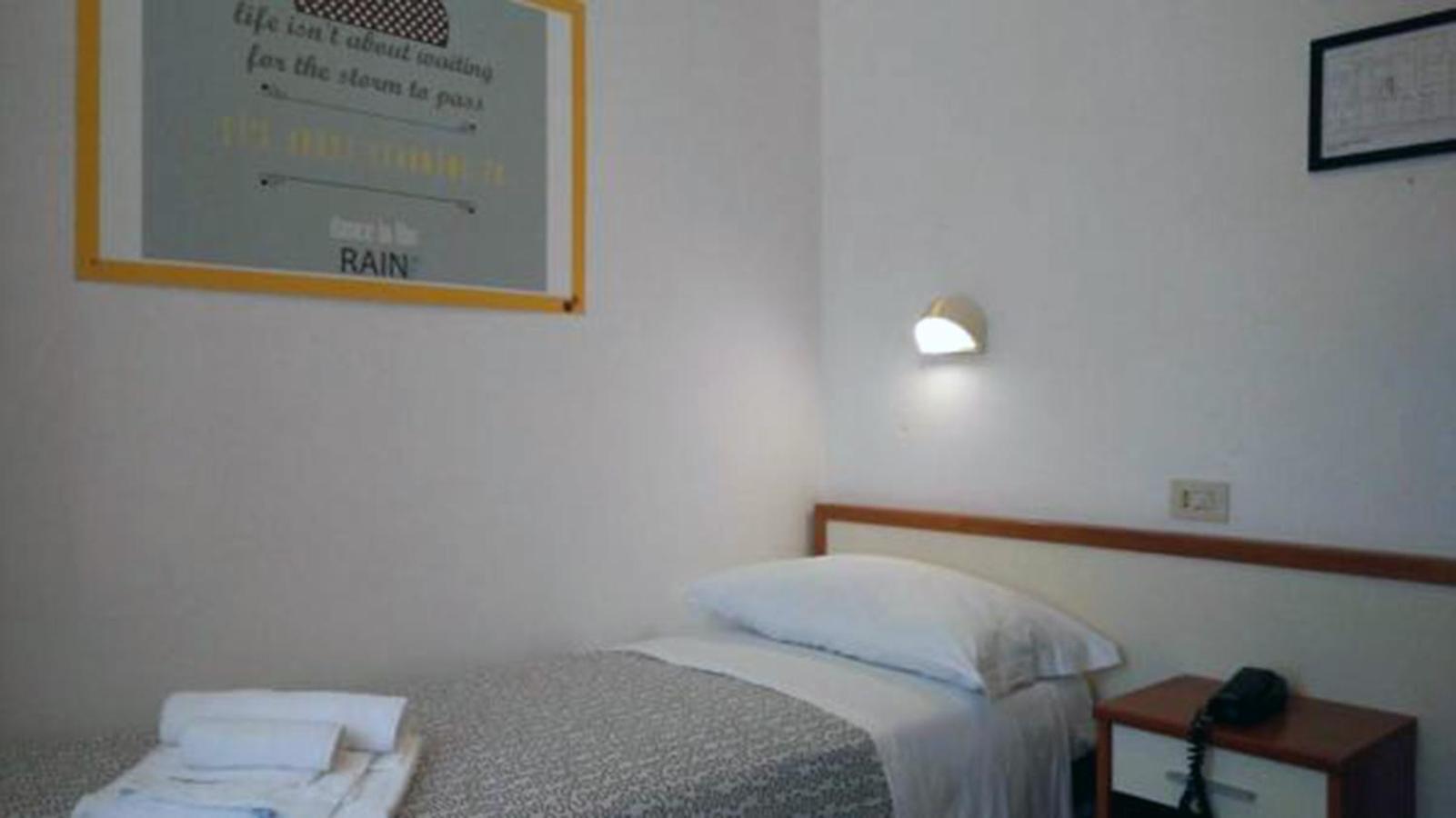 Hotel Villa Caterina Rimini Eksteriør bilde