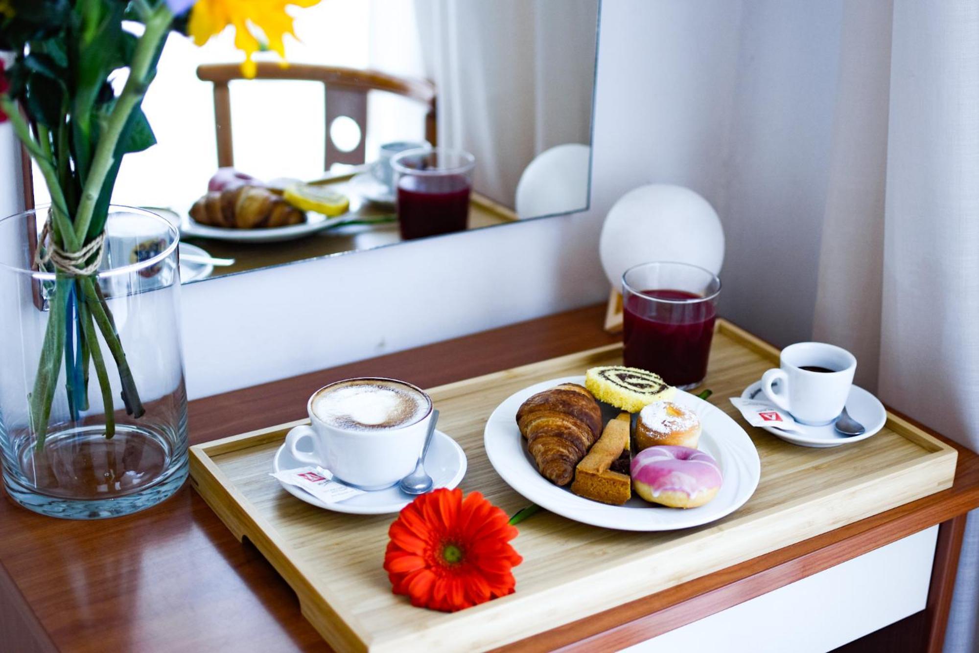 Hotel Villa Caterina Rimini Eksteriør bilde