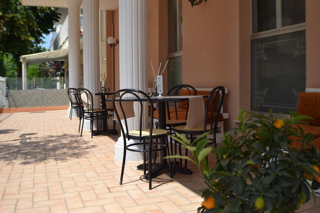 Hotel Villa Caterina Rimini Eksteriør bilde