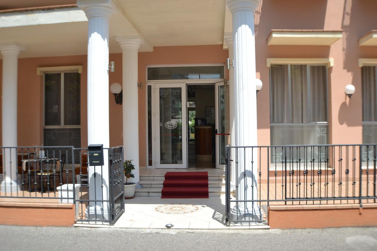 Hotel Villa Caterina Rimini Eksteriør bilde